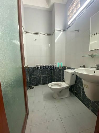 Hình ảnh CHDV Quận 4 full nội thất ban công cửa sổ