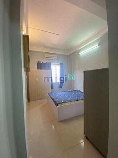 Hình ảnh CHDV Quận 4 full nội thất ban công cửa sổ