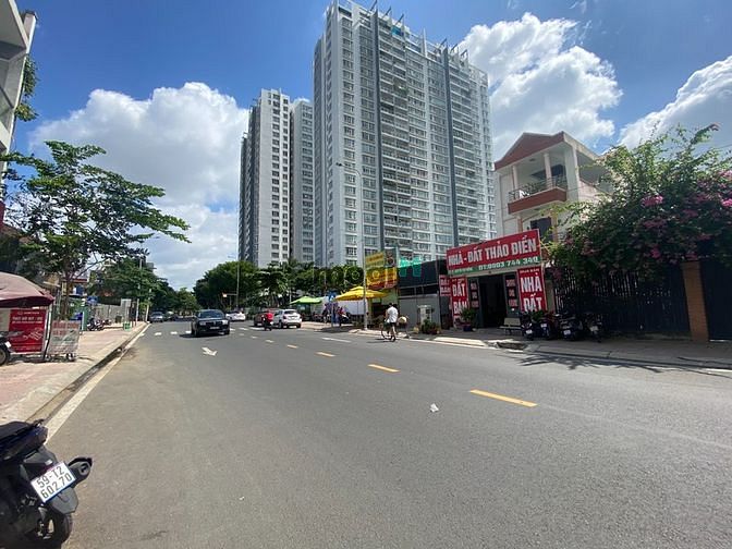 Hình ảnh Bán lô đất 2MT Nguyễn Văn Hưởng và Đg 66 Thảo Điền Q2 Dt506m 190TỶ