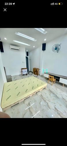 Hình ảnh Cho thuê Duplex đẹp, có gác, ở được 4 người ngay sân bay Tân Sơn Nhất,