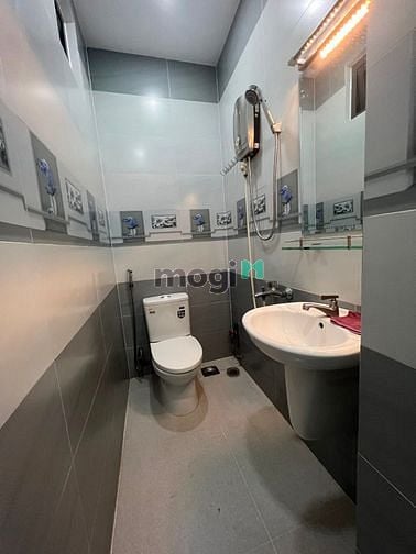 Hình ảnh CHDV Q3-Ngay Ngã sáu Cộng Hoà Hồ Thị Kỷ Đh Sài Gòn
