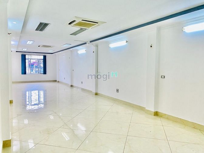 Hình ảnh Cho thuê mặt phố Láng 200m2 x 3 tầng làm café hoặc nhà hàng