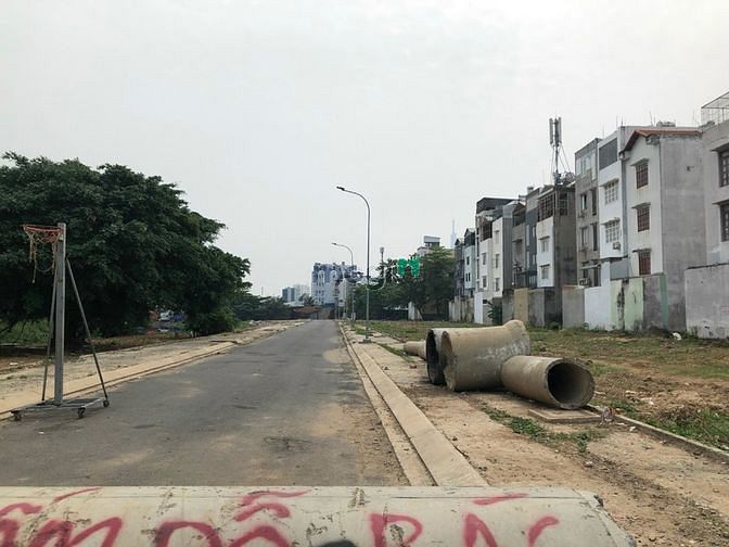 Hình ảnh Bán đất MT đường Lê Văn Việt Q9, đối diện Bv đa khoa ,DT:80m2/ 2tỷ2.