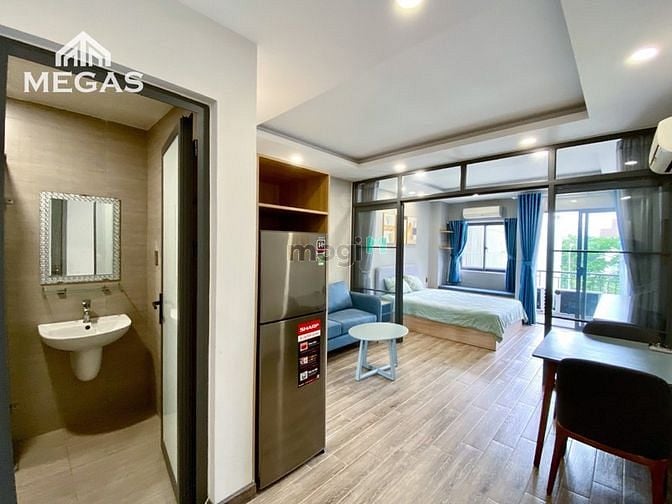 Hình ảnh CĂN HỘ 1phòng ngủ LẠC LONG QUÂN_FULL nội thất_Ban công_bv Thống Nhất