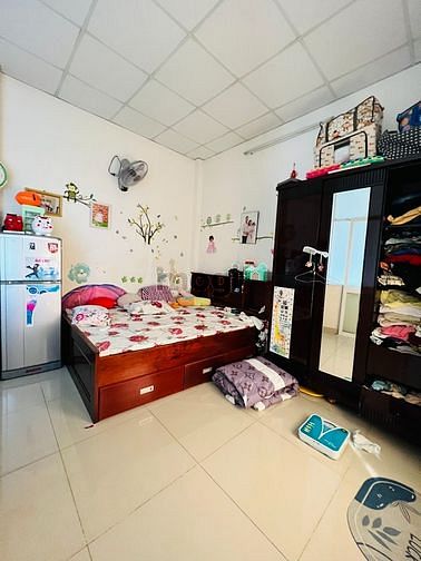 Hình ảnh Bán nhà hẻm 1054 CÁCH MẠNG THÁNG 8, P. 4 TÂN BÌNH - 22M2.
