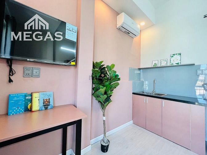 Hình ảnh Căn Hộ Cao Cấp có bancol đầy đủ nội thất khu vực LÊ VĂN QUỚI