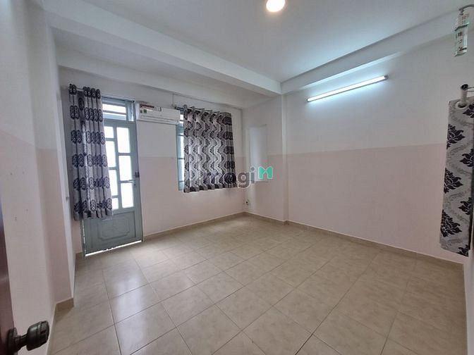 Hình ảnh Gấp bán, giảm 200tr, LẠC LONG QUÂN, PHƯỜNG 10 TÂN BÌNH - 32m2