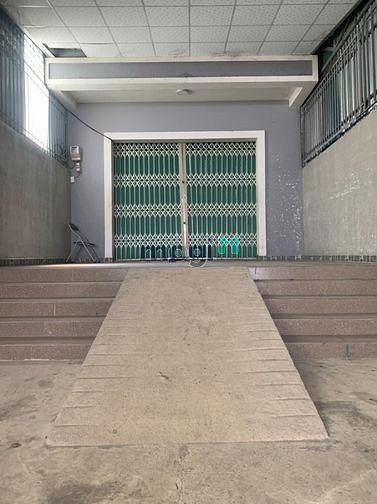 Hình ảnh Nhà mặt tiền có thể kinh doanh hoặc làm kho