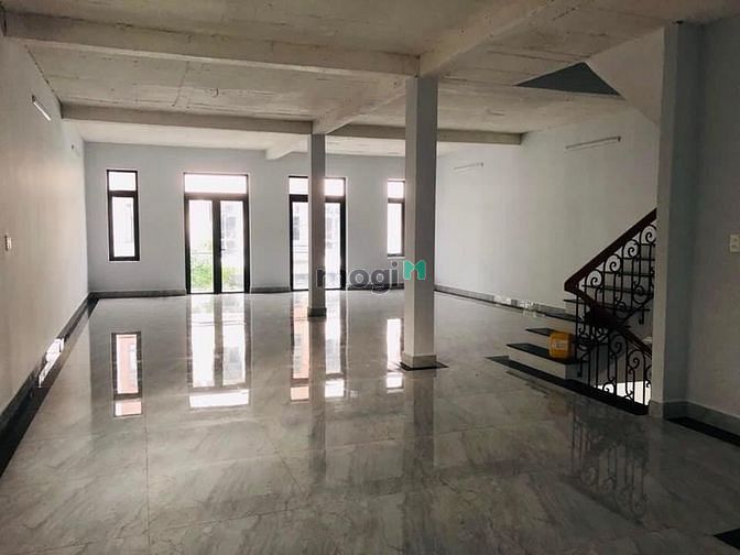 Hình ảnh Căn góc 8*20 nhà phố khu tên lửa