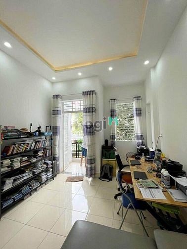 Hình ảnh BÁn gấp nhà HXH Gần MT, 32m2 3pn