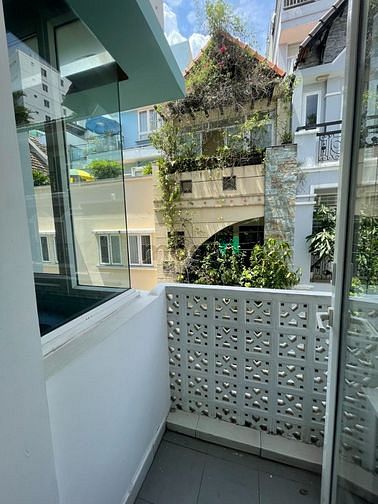Hình ảnh Phòng Full-NT 30m2 5tr8 Cô Giang Q1