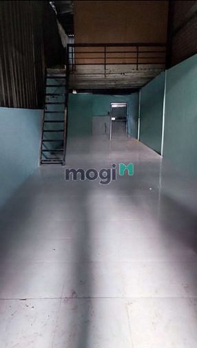 Hình ảnh Nhà MT cấp 4 trống suốt có gác  4*18 khu tên lửa