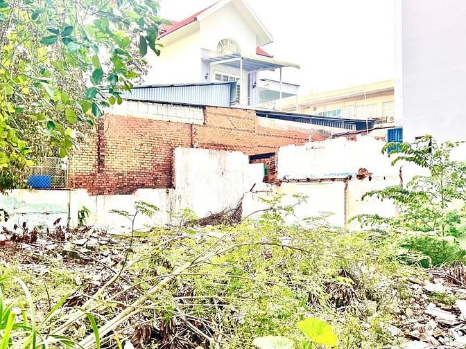 Hình ảnh Cho thuê lô đất 260m2 ngay siêu thị Coopmart, ngã 3 máy cưa giá rẻ