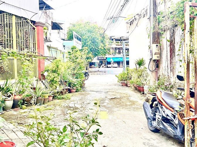 Hình ảnh Cho thuê lô đất 260m2 ngay siêu thị Coopmart, ngã 3 máy cưa giá rẻ