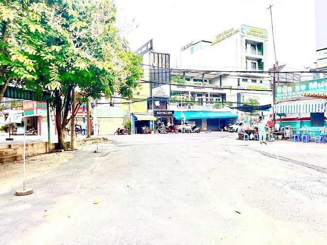 Hình ảnh Cho thuê lô đất 260m2 ngay siêu thị Coopmart, ngã 3 máy cưa giá rẻ