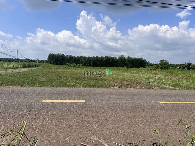 Hình ảnh Mình cần tiền duy trì kinh doanh nên bán 400m2