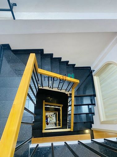 Hình ảnh Cho thuê nhà 27b Giải Phóng, P4, Tân Bình