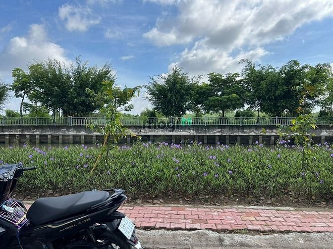 Hình ảnh Tôi cần bán lô đất Vĩnh Phú 1 đối diện bệnh viện Hạnh Phúc, TP. HCM