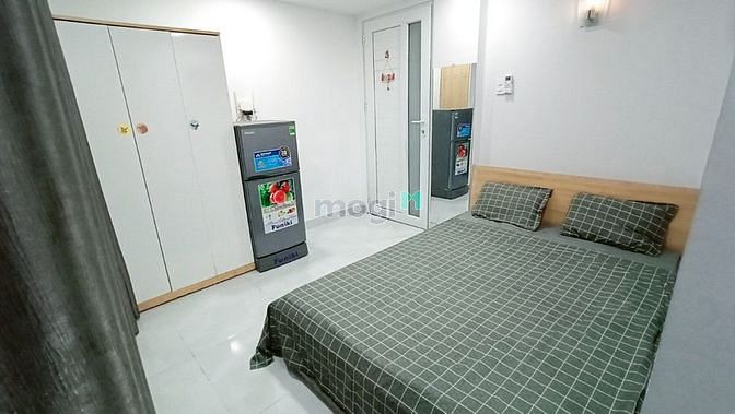 Hình ảnh Căn Hộ Full Nội Thất Cửa Sổ Lớn Mặt Tiền Nguyễn Văn Cừ