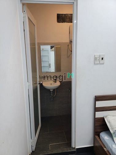 Hình ảnh Mb6623 nạp rút nhanh chóng Full Nội Thất có ban công Cô bắc Quận 1