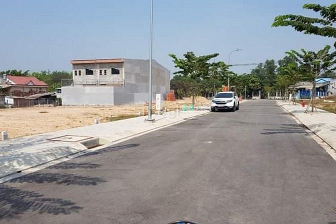 Hình ảnh Đất cách trường ĐH FPT chỉ 1km giá 1,5 tỷ/90m2