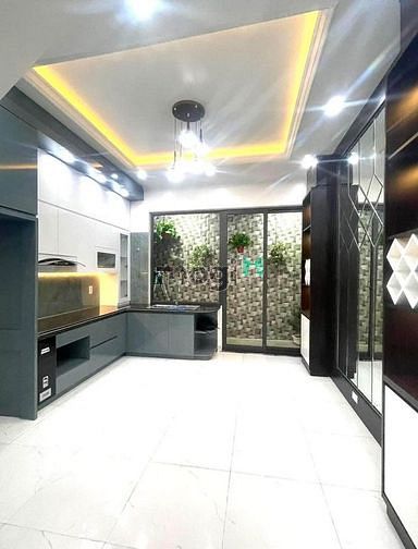 Hình ảnh Nhà đẹp giá mền đường Tôn Thất Thuyết Q.4 giá bán chỉ 2,270tỷ