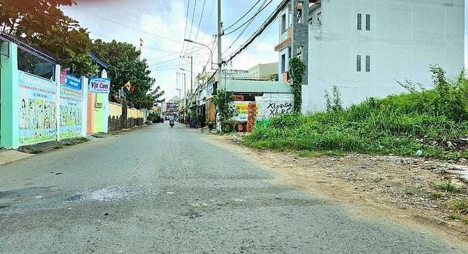 Hình ảnh Bán đất mặt tiền đường số 7 P long trường.Q9