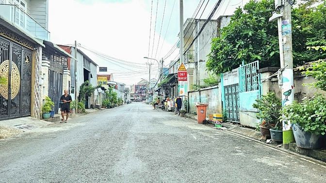 Hình ảnh Bán đất mặt tiền đường số 7 P long trường.Q9