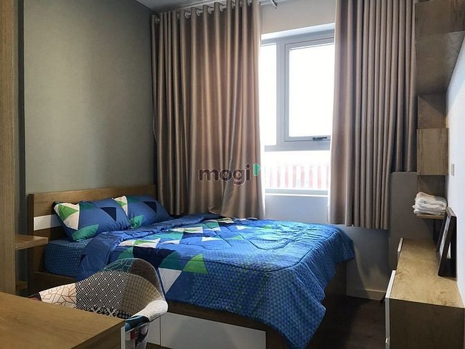 Hình ảnh Cho thuê căn 2PN, Luxgarden, full nội thất có sân vườn riêng, nhà csẵn
