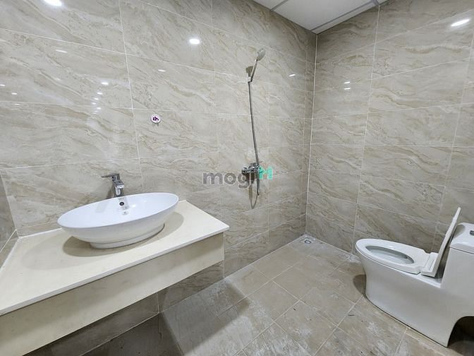 Hình ảnh CHO THUÊ MẶT BẰNG LÀM VĂN PHÒNG Sàn trống có máy lạnh 70m2. Giá 19tr