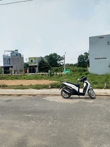 Hình ảnh Đất Mặt Tiền Nhựa 8m Đối Diện Chợ Long PHƯỚC. Gần VinHomes Quận 9.