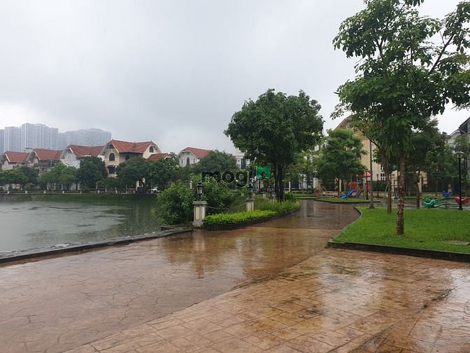 Hình ảnh Bán biệt thự KĐT Thiên Đường Bảo Sơn, cách 2 dãy ra hồ Bảo Sơn giá 16t