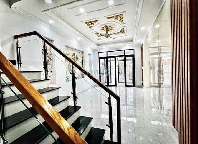 Hình ảnh - Vị trí: Phan Xích Long, Phường 2, Quận Phú Nhuận.