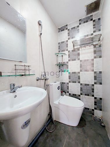 Hình ảnh Căn Hộ Full Sáng 35M2 Ngay ĐH Sư Phạm Q5, Ô Tô Tận Nơi, Thang Máy
