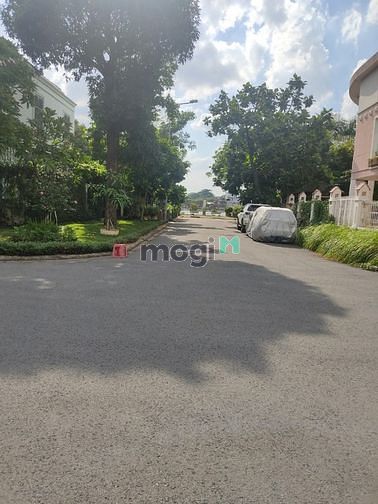 Hình ảnh Bán lô đất đẹp - Thảo Điền - Quận 2 - DT: 8.5x27m - Xây hầm + 6 tầng,