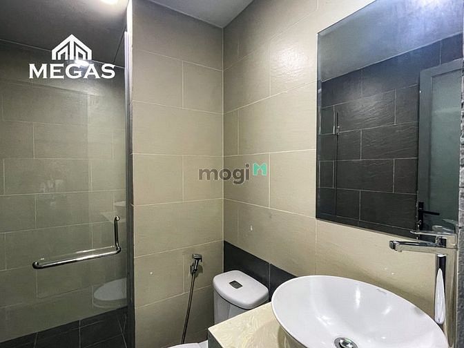 Hình ảnh Mb6623 nạp rút nhanh chóng mới 100%, ban công view xanh, được nuôi pet gần SaLa, Q2