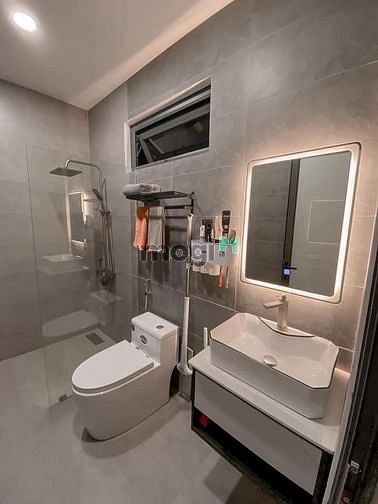 Hình ảnh TÌM ĐÂU RA Bán Nhà Bùi Văn Ba Q7 50m2 Chỉ 2.4 Tỷ SHR