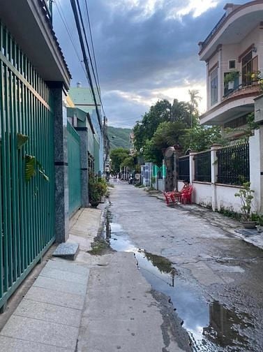 Hình ảnh Bán đất hẻm lạc long quân p. trần quang diệu quy nhơn , 139m2 , ngang