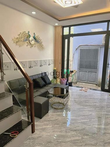 Hình ảnh Nhà ĐỀ THÁM Q1 Giá 2,8 Tỷ Hẻm 6m