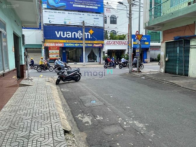Hình ảnh Cho thuê nhà HXT Cách Mạng Tháng Tám, Phường 4, Tân Bình