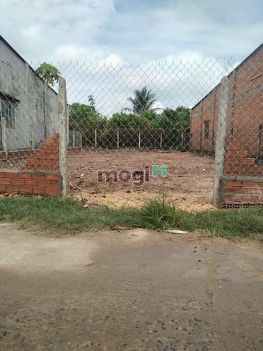 Hình ảnh Bán gấp lô đất thổ cư gần 200m2, Gò Dầu, SHR, Giá 390 Triệu.