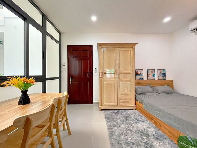 Hình ảnh Cặn Hộ Dịch Vụ Đầy Đủ Nội Thất Ngay E-town Cộng Hòa - Tân Bình