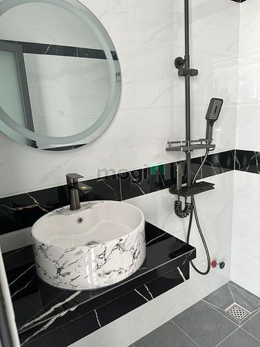 Hình ảnh Nhà mới xây công năng đầy đủ Giáp Phú Nhuận - Nguyễn Trung Trực P6 BT