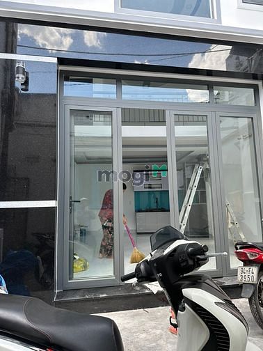 Hình ảnh Nhà mới xây công năng đầy đủ Giáp Phú Nhuận - Nguyễn Trung Trực P6 BT