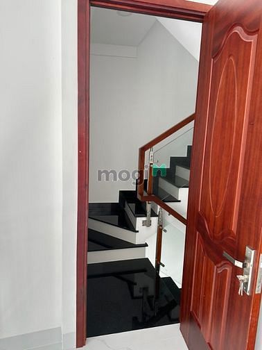 Hình ảnh Nhà mới xây công năng đầy đủ Giáp Phú Nhuận - Nguyễn Trung Trực P6 BT