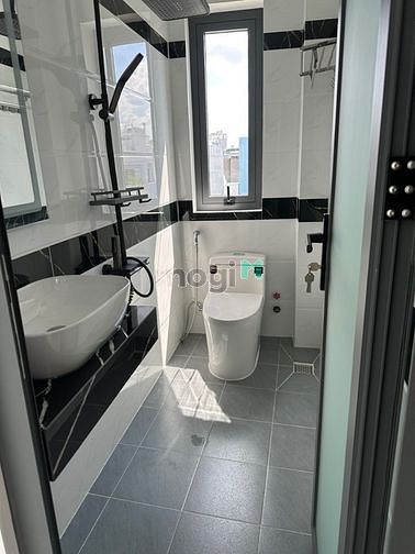 Hình ảnh Nhà mới xây công năng đầy đủ Giáp Phú Nhuận - Nguyễn Trung Trực P6 BT