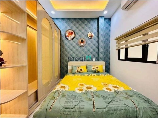 Hình ảnh KẸT TIỀN BÁN GẤP nhà đường Trần Hưng Đạo Q1 59m2 chỉ 2 tỷ580 SHR