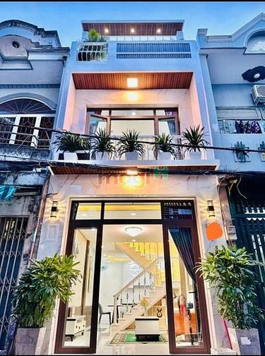 Hình ảnh KẸT TIỀN BÁN GẤP nhà đường Trần Hưng Đạo Q1 59m2 chỉ 2 tỷ580 SHR