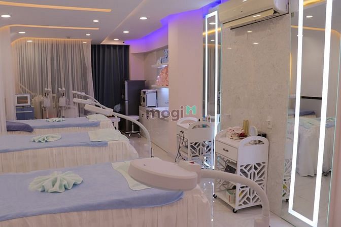 Hình ảnh Cho Thuê Tòa 7 Tầng, Có Thang Máy, Hầm Xe, Đường 2 Chiều VÕ VĂN TẦN