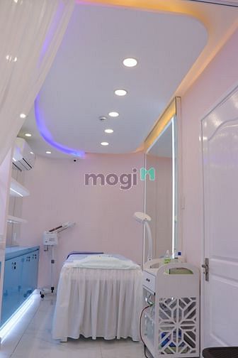 Hình ảnh Cho Thuê Tòa 7 Tầng, Có Thang Máy, Hầm Xe, Đường 2 Chiều VÕ VĂN TẦN